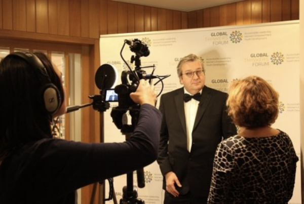 Pensare in termini globali nel mondo VUCA: volatile, incerto, complesso e ambiguo